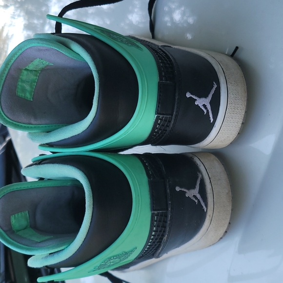 The Air Jordan 1 Retro ’89 “Green Glow” SZ11 - Picture 3 of 8